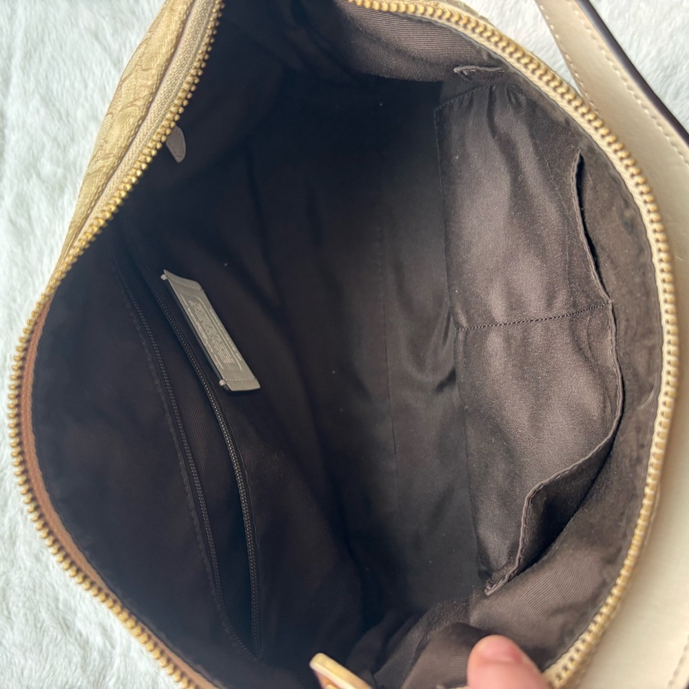 Coach Celeste Hobo Bag | Signature Canvas Khaki Beige | F58284 Shoulder Bag - Picture 7 of 8